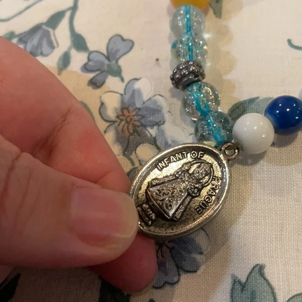 - New Hand made beaded infant of Prague silver pendant bracelet